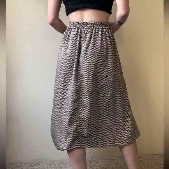H&M Skirt - Picture 4 of 7